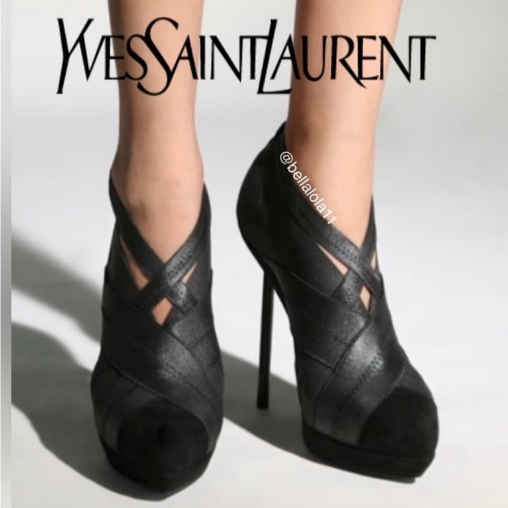 Yves Saint Laurent Black Heels with Modern Minimalist Design